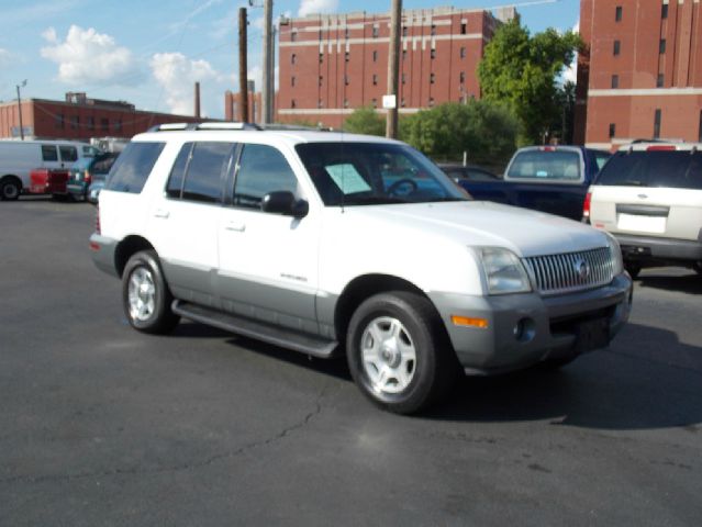 2002 Mercury Mountaineer EX - DUAL Power Doors