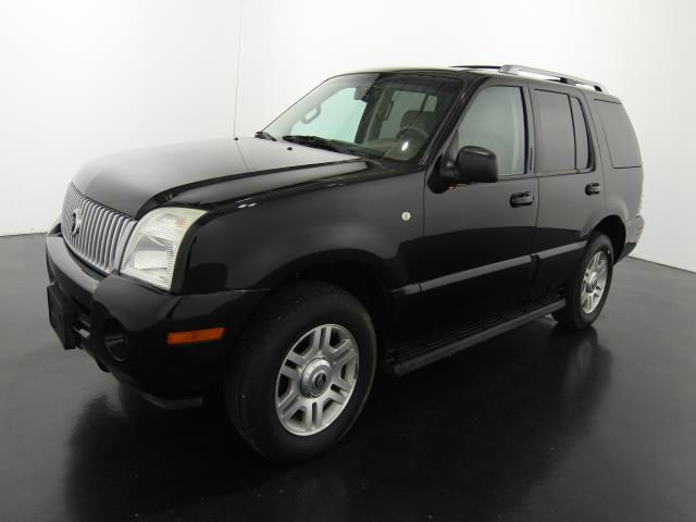 2003 Mercury Mountaineer Touring Signature Sedan 4D