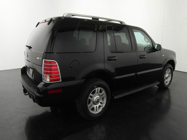 2003 Mercury Mountaineer Touring Signature Sedan 4D