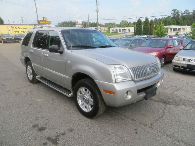 2003 Mercury Mountaineer Touring Signature Sedan 4D