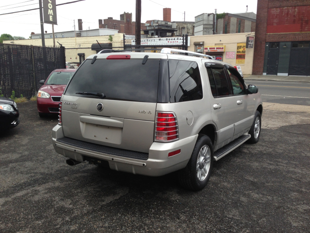 2004 Mercury Mountaineer 2500 HD 4X4