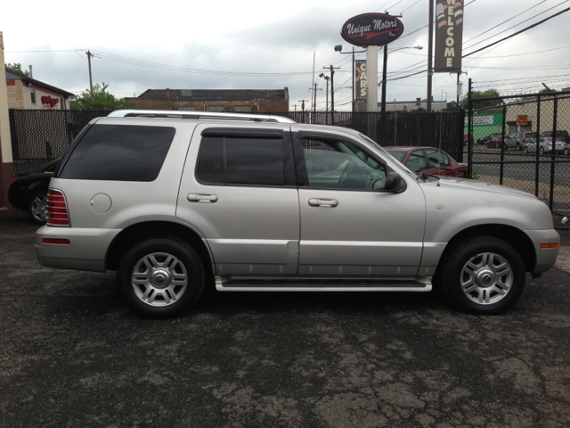 2004 Mercury Mountaineer 2500 HD 4X4