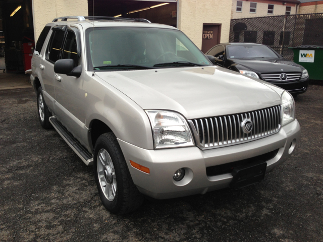 2004 Mercury Mountaineer 2500 HD 4X4