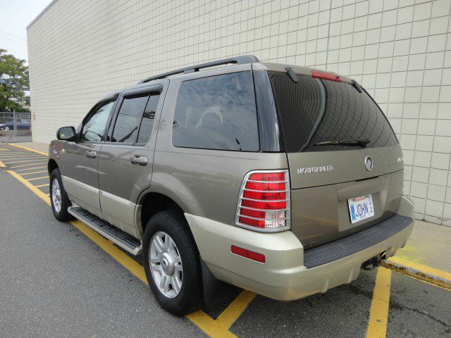 2004 Mercury Mountaineer F-350 SRW