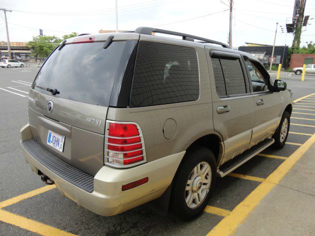 2004 Mercury Mountaineer F-350 SRW