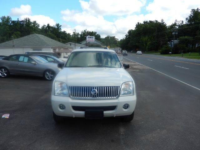 2004 Mercury Mountaineer LT Ext. Cab 4WD DRW