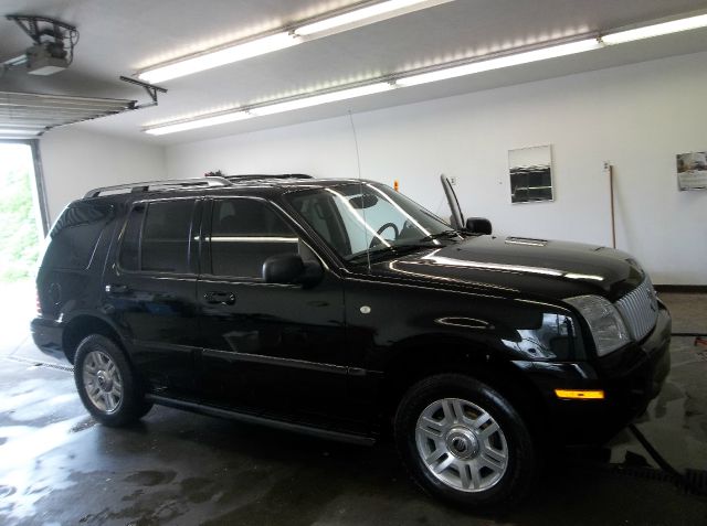 2004 Mercury Mountaineer 4.0L Manual X