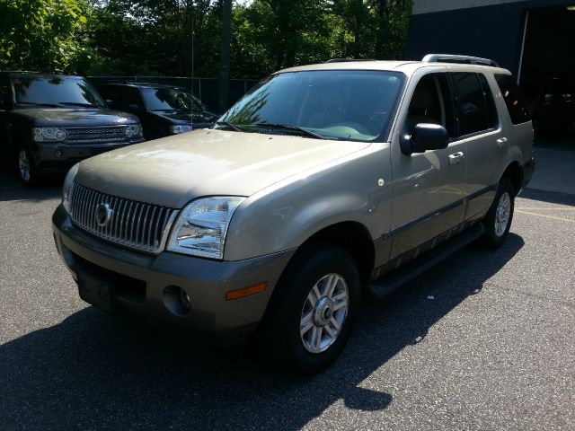 2004 Mercury Mountaineer 4dr Base Van