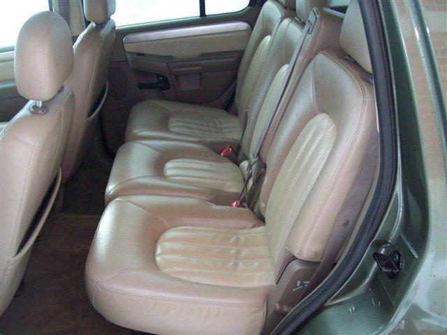 2004 Mercury Mountaineer Coupe