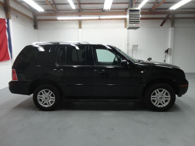 2004 Mercury Mountaineer 2500 HD 4X4