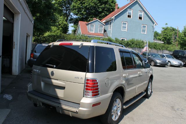 2004 Mercury Mountaineer 2500 HD 4X4