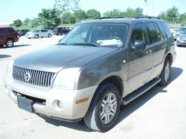 2004 Mercury Mountaineer LT Ext. Cab 4WD DRW