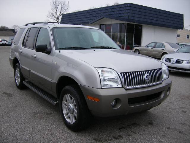 2004 Mercury Mountaineer Coupe