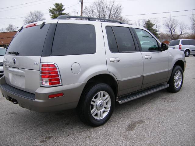 2004 Mercury Mountaineer Coupe