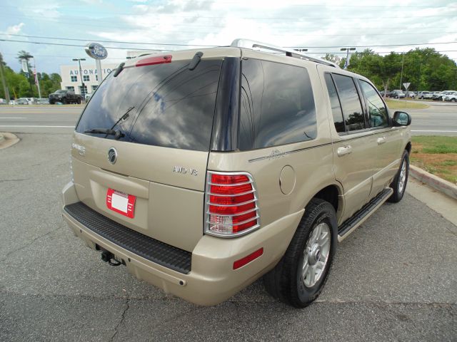 2004 Mercury Mountaineer 2500 HD 4X4