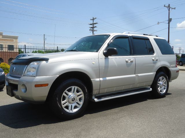 2004 Mercury Mountaineer 2500 HD 4X4