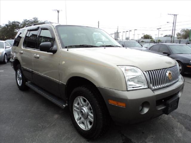 2004 Mercury Mountaineer 2door