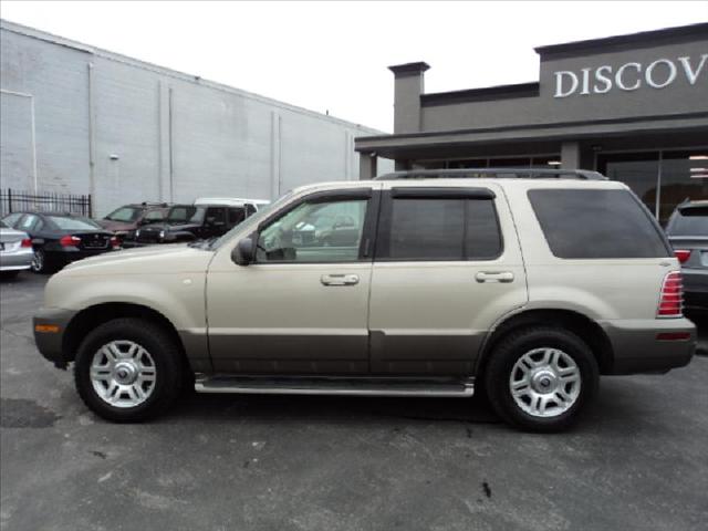 2004 Mercury Mountaineer 2door