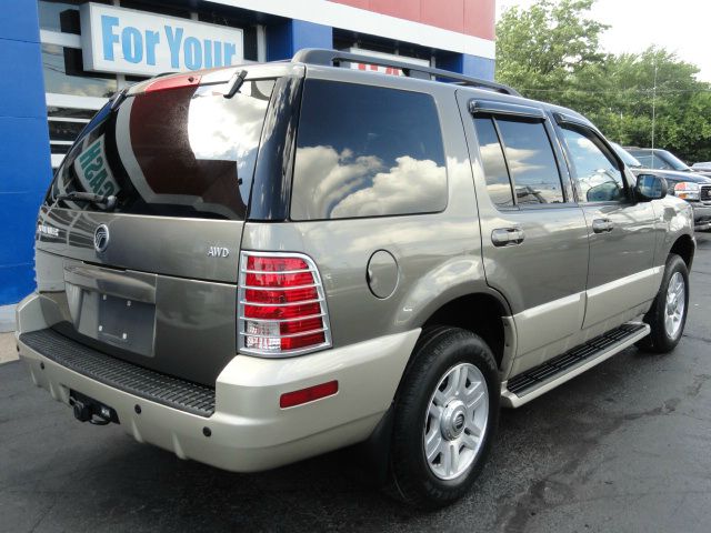 2004 Mercury Mountaineer LE, FULL Power, Loaded