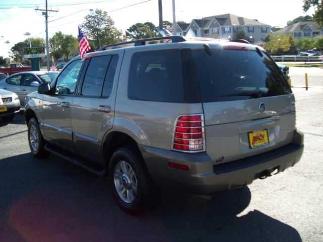 2004 Mercury Mountaineer Coupe