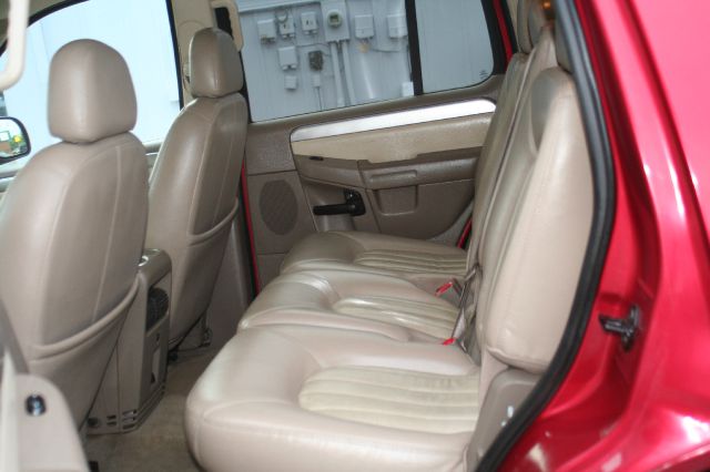 2004 Mercury Mountaineer Crome