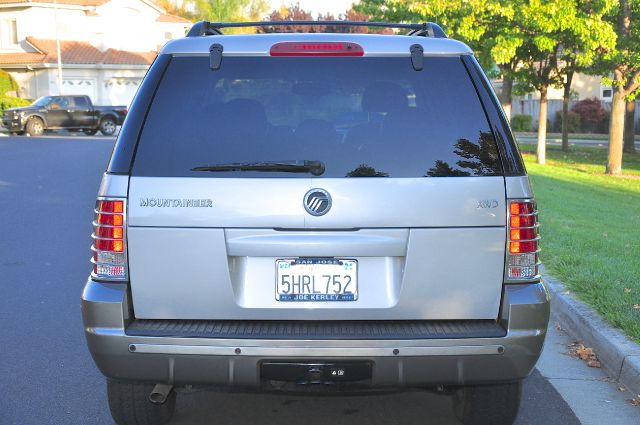 2004 Mercury Mountaineer Crome