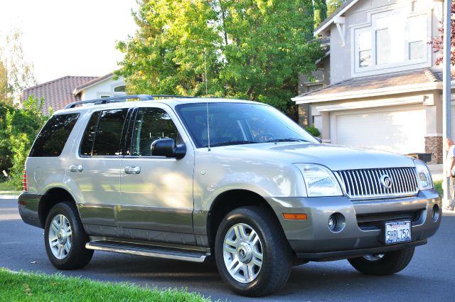 2004 Mercury Mountaineer Crome