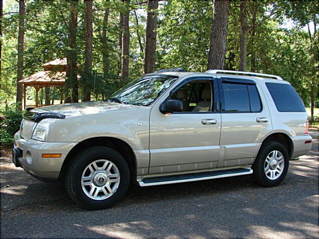 2004 Mercury Mountaineer Sportw/sunroof, ONE Owner