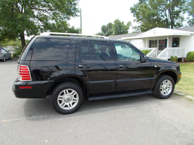 2004 Mercury Mountaineer 2500 HD 4X4