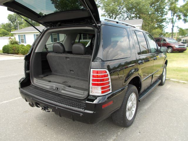 2004 Mercury Mountaineer 2500 HD 4X4