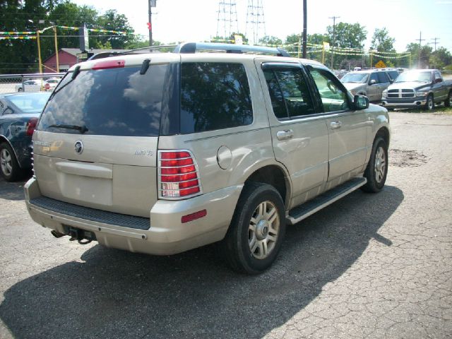 2005 Mercury Mountaineer 2500 HD 4X4