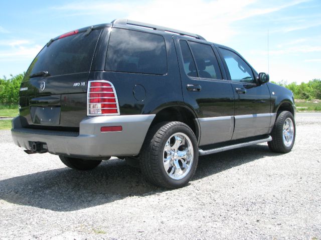 2005 Mercury Mountaineer 2500 HD 4X4