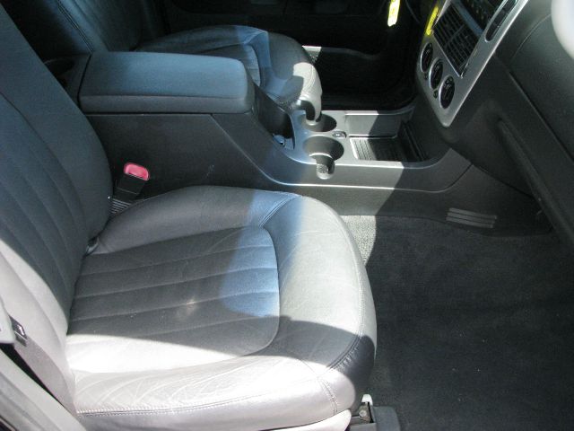 2005 Mercury Mountaineer 2500 HD 4X4