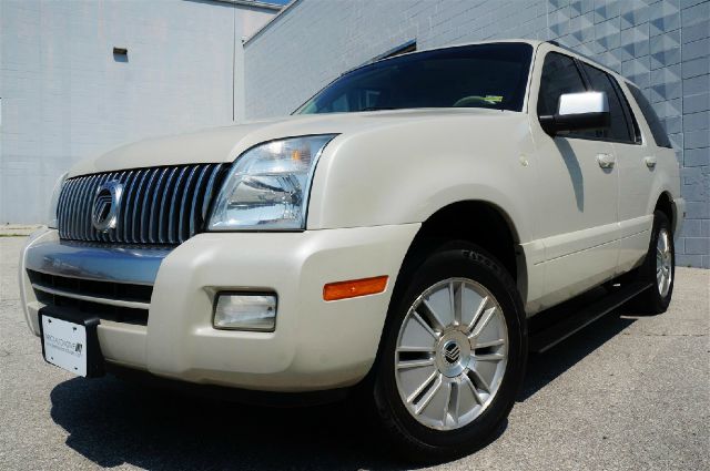 2006 Mercury Mountaineer 4X4 Harley Davidson