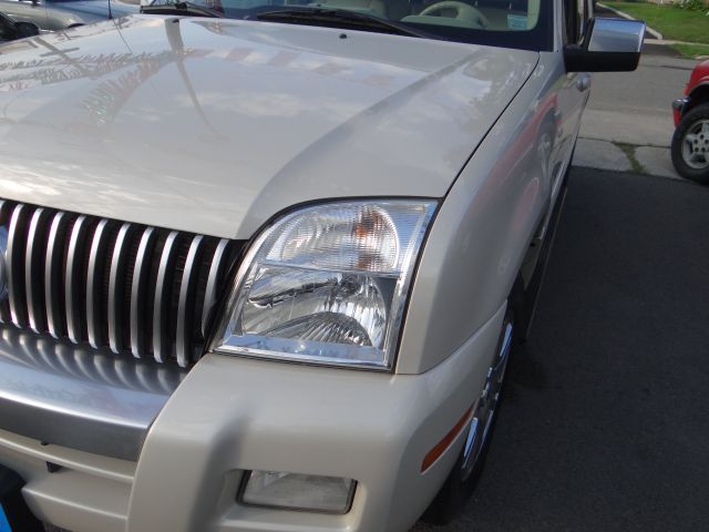 2006 Mercury Mountaineer 2500 HD 4X4