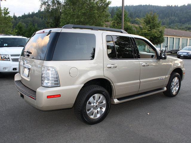 2007 Mercury Mountaineer GLS PZEV