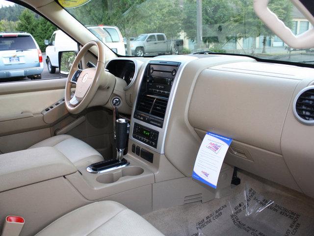 2007 Mercury Mountaineer GLS PZEV