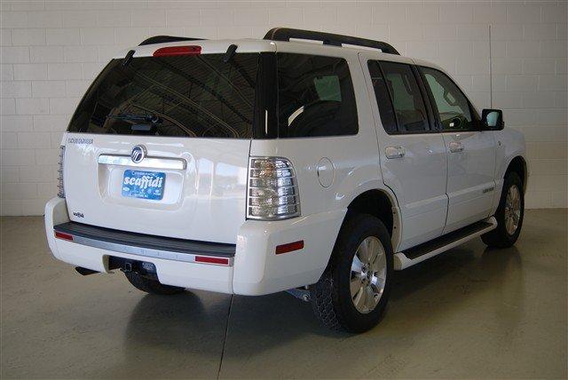 2007 Mercury Mountaineer XLE AWD Van