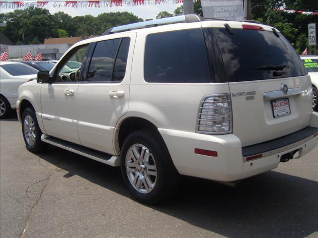 2007 Mercury Mountaineer 2500 3-4 TON VAN 109.6