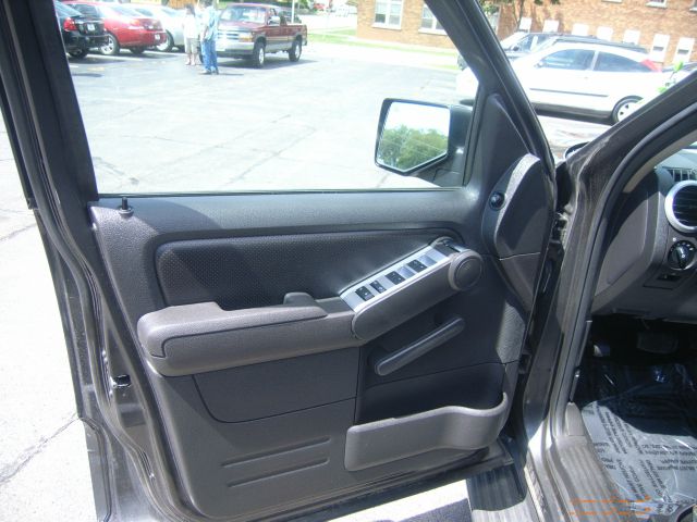 2007 Mercury Mountaineer GTP Coupe