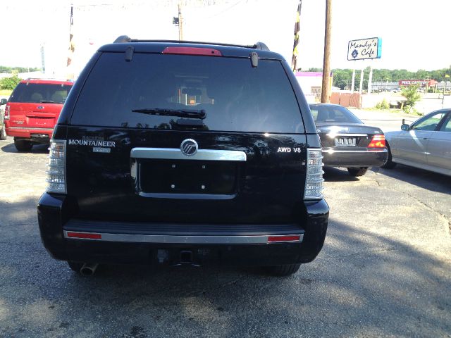 2007 Mercury Mountaineer 2500 HD 4X4