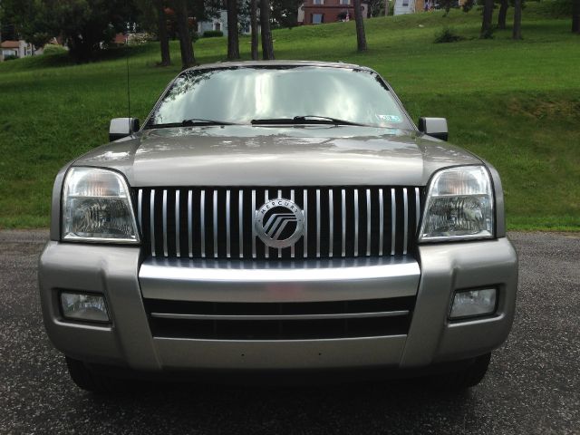 2008 Mercury Mountaineer 4dr Base Van