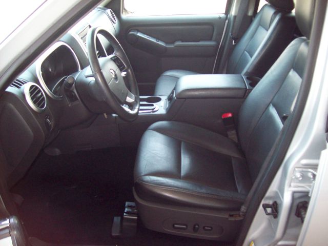 2009 Mercury Mountaineer Sportw/sunroof, ONE Owner