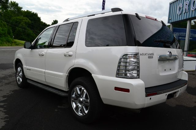 2010 Mercury Mountaineer XLT XCAB