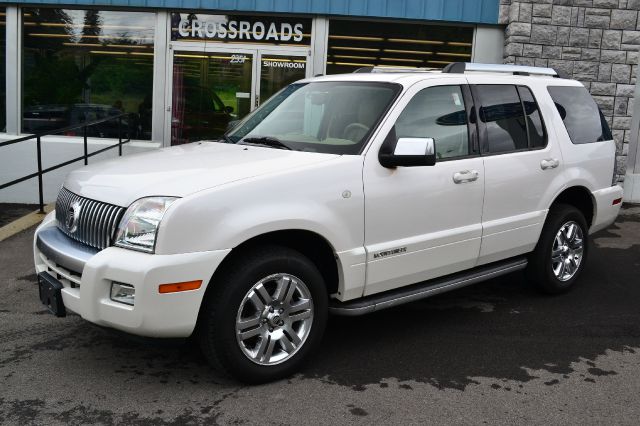 2010 Mercury Mountaineer XLT XCAB