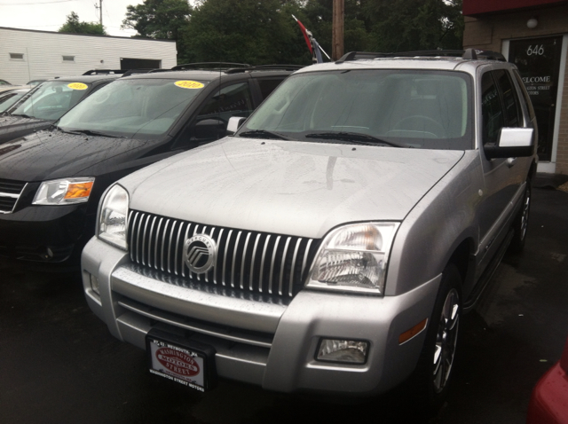 2010 Mercury Mountaineer Crome