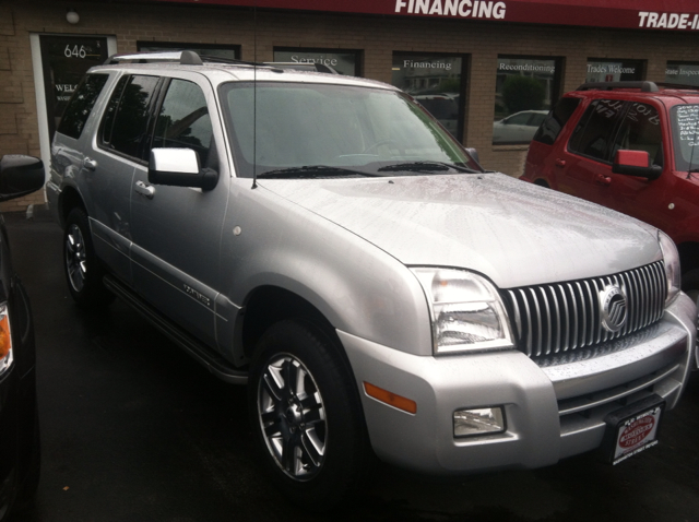 2010 Mercury Mountaineer Crome