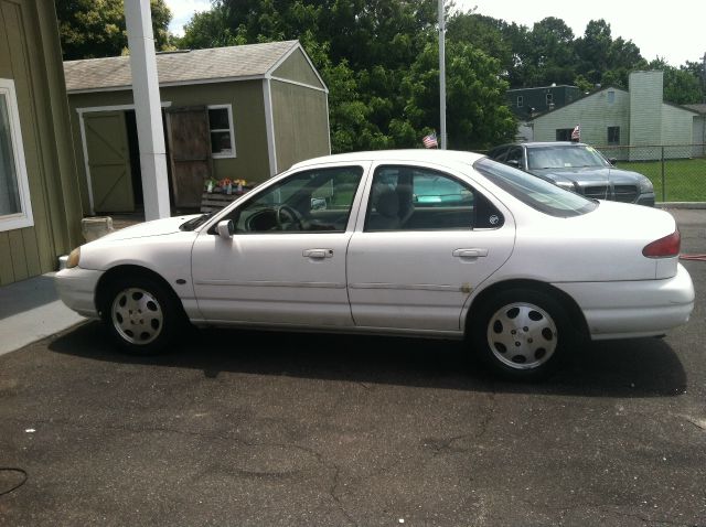 2000 Mercury Mystique XLS