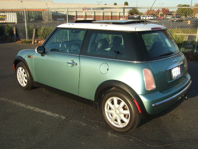 2002 Mini Cooper E320 4matic