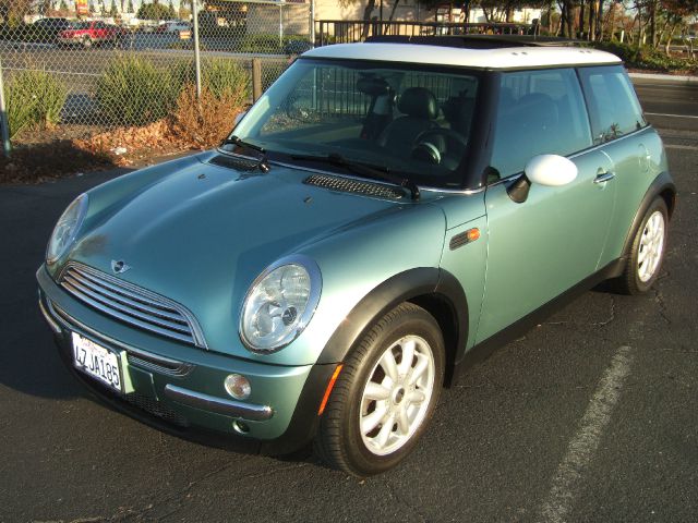 2002 Mini Cooper E320 4matic